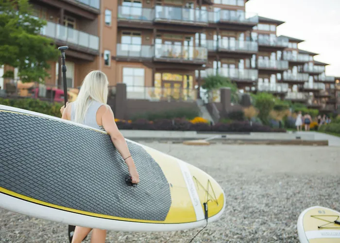 The Cove Lakeside Resort